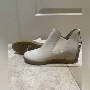 Sorel x calia booties